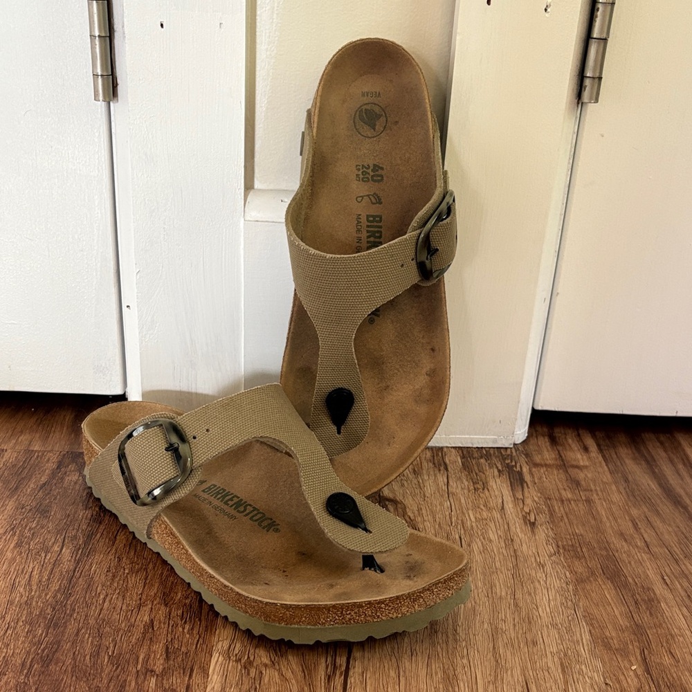 Birkenstock Olive Sandals with Strap